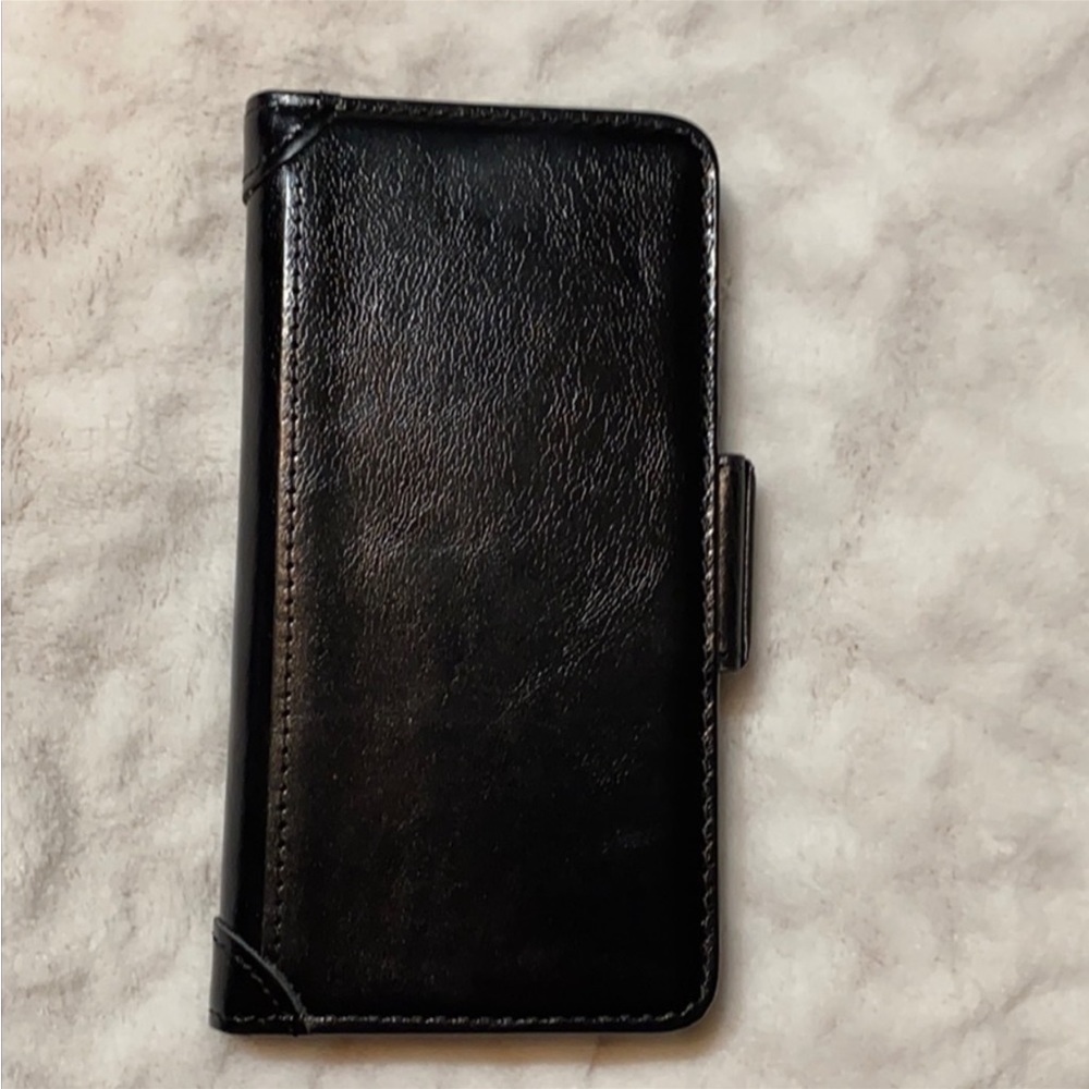 New Leather IPhone X Magnetic case/wallet with detachable magnetic phone section